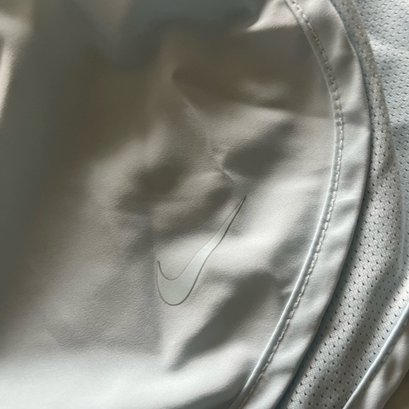 Women’s Nike Shorts - Picture 1 of 3